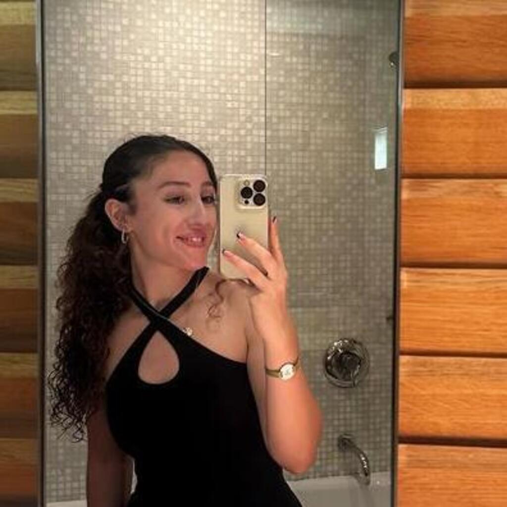 Anna Chouraqui, Digital Marketing Specialist | Adopt a Contractor